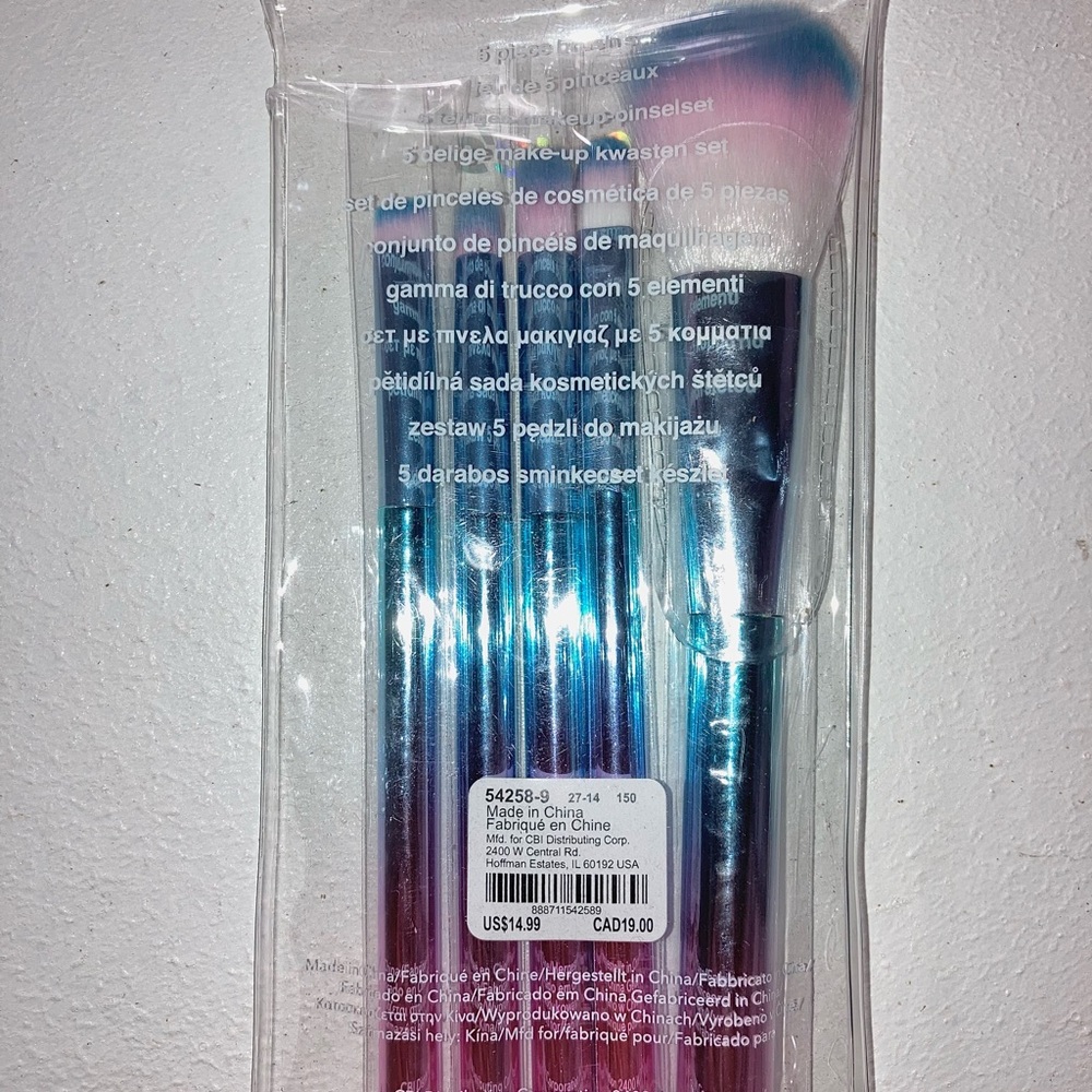 Never opened/used brushes - Picture 2 of 2